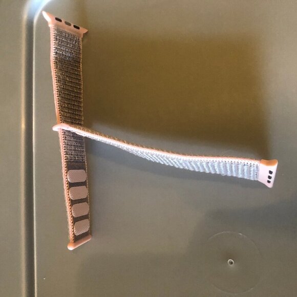 NEW (NWOT) 5-piece Apple Watch woven/velcro bands pink/purple/gray - Picture 9 of 13